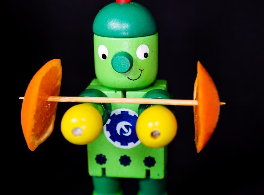 ChatGPT jako Twój osobisty coach kariery: Jak symulować rozmowy kwalifikacyjne i poprawić CV?