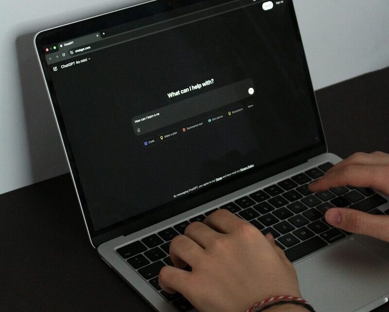 Jak napisać idealny prompt do ChatGPT? Praktyczne wskazówki dla każdego.