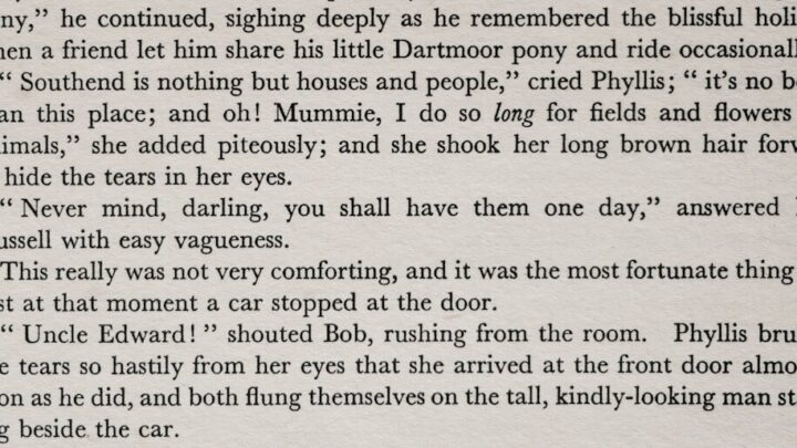 Jak wykorzystać Claude AI do generowania długich tekstów i analizy dokumentów? Praktyczny przewodnik.