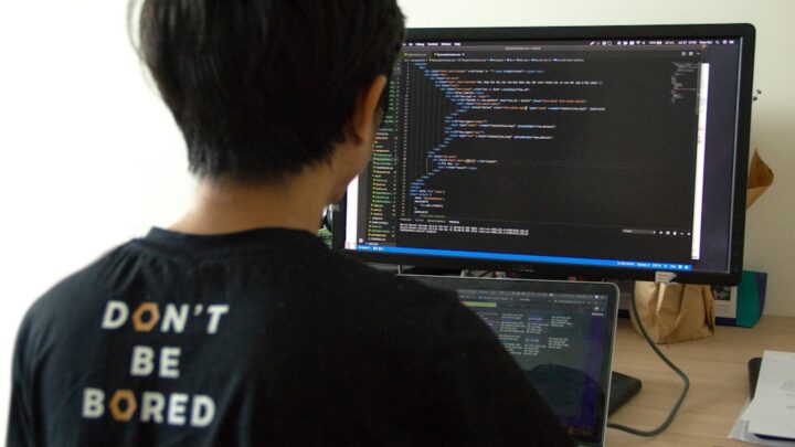 Automatyzacja obsługi klienta z Agentami AI: Tworzenie inteligentnego chatbota bez kodowania.