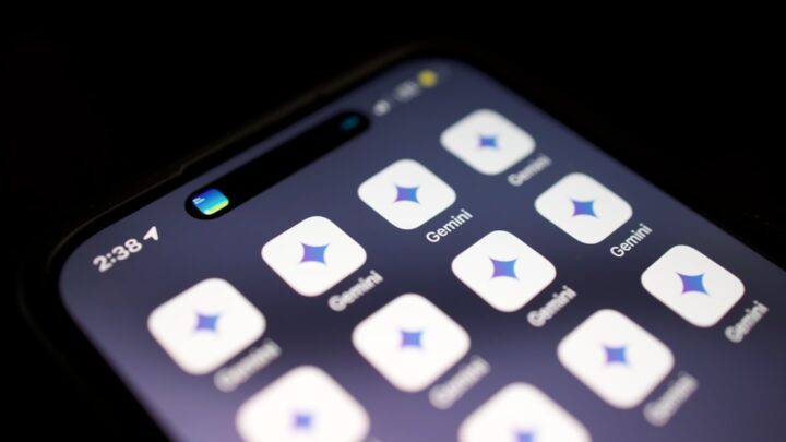 Gemini na smartfonie: Jak wykorzystać mobilną aplikację Google AI do codziennych zadań?