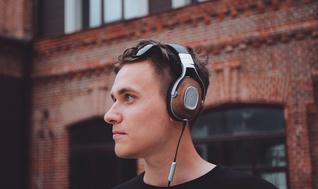 Jak monetyzować swoją muzykę i efekty dźwiękowe stworzone przez AI (Suno, Udio, Beatoven)? Poradnik dla twórców