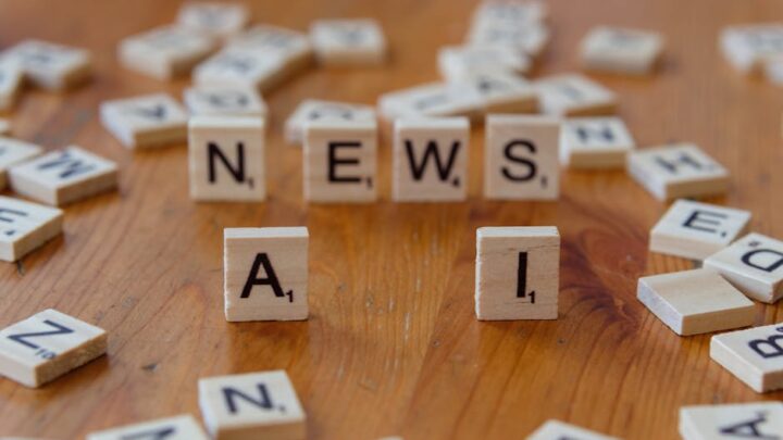 Jak wykrywać i zmniejszać stronniczość (bias) w odpowiedziach generowanych przez AI (ChatGPT, Claude, Gemini)?