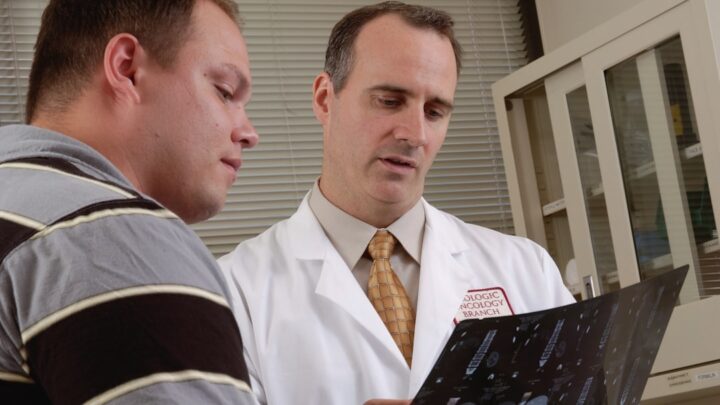 Sztuczna inteligencja w diagnostyce medycznej: Jak Gemini i inne modele mogą pomóc lekarzom?