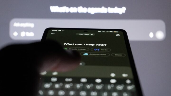 Zaawansowane techniki prompt engineeringu dla ChatGPT i Gemini: jak pisać skuteczne polecenia dla specjalistycznych zadań
