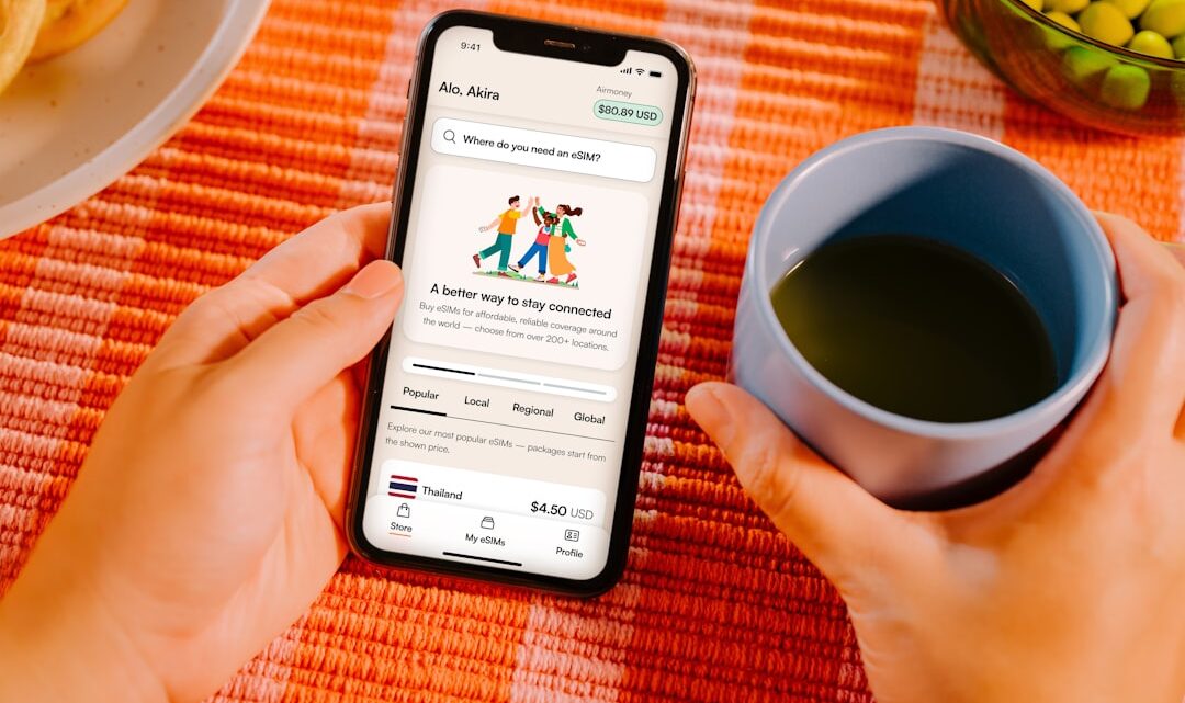 AI w personalizacji doświadczeń użytkownika (UX) w aplikacjach mobilnych i webowych: Jak wdrożyć rekomendacje i adaptacyjny interfejs z ChatGPT i Gemini?