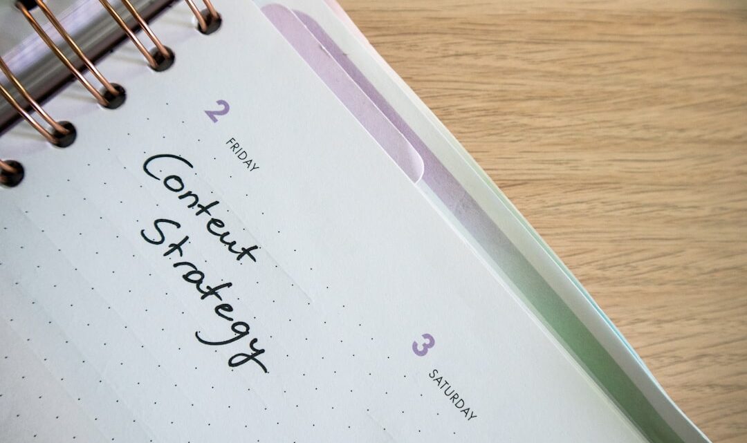 AI w planowaniu strategii content marketingowej: Jak ChatGPT i Gemini pomagają w analizie słów kluczowych i tworzeniu kalendarza treści?