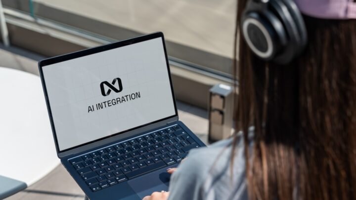 AI w tworzeniu kursów online i szkoleń interaktywnych: Od generowania treści po automatyczne ocenianie postępów