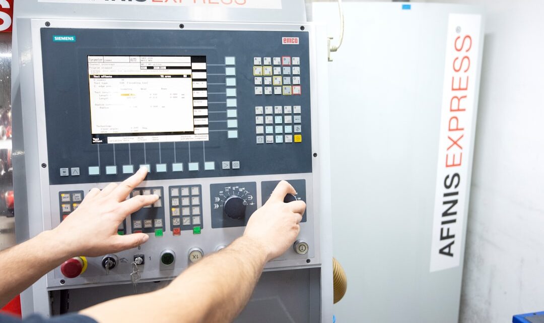 Automatyzacja kontroli jakości treści generowanych przez AI: Jak monitorować i oceniać spójność oraz poprawność odpowiedzi ChatGPT, Claude i Gemini w Twoich workflowach?