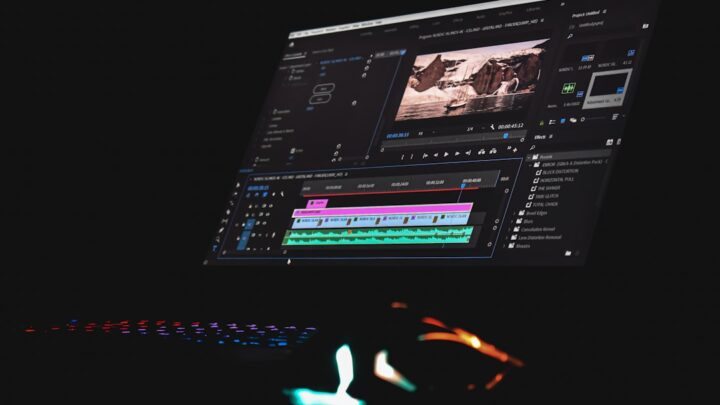Naprawa problemów z kompatybilnością ElevenLabs z popularnymi programami do edycji wideo i audio (np. Adobe Premiere Pro, Audacity): Jak eksportować i synchronizować głosy AI?
