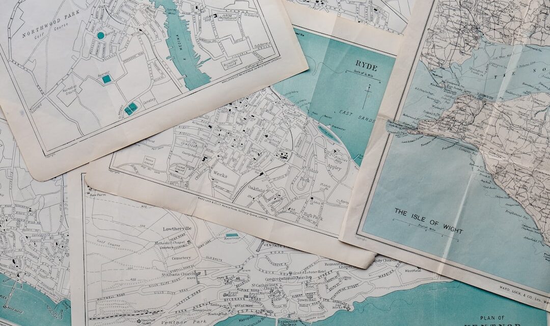 Tworzenie interaktywnych map historycznych i tras tematycznych po polskich miastach z AI (ChatGPT Vision, Gemini Vision): Jak ożywić lokalne dziedzictwo dla turystów i mieszkańców?