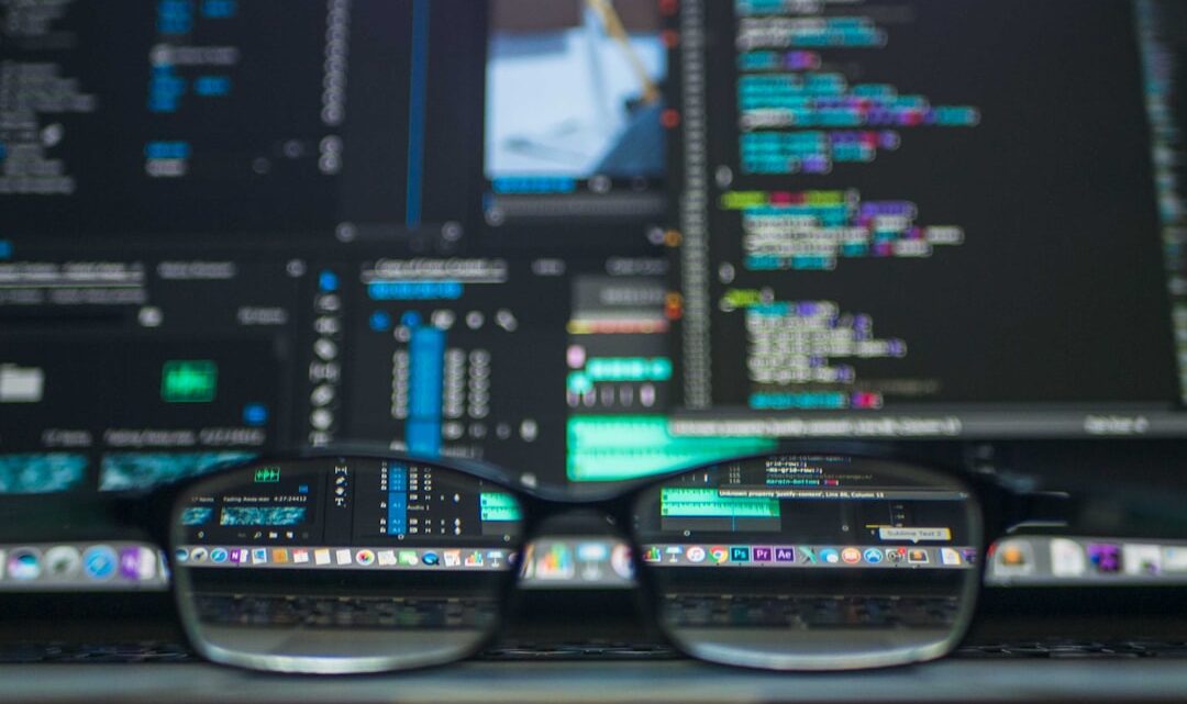 AI Vision w moderacji treści wizualnych online: Jak automatycznie wykrywać i filtrować nieodpowiednie obrazy i wideo w aplikacjach i społecznościach internetowych?